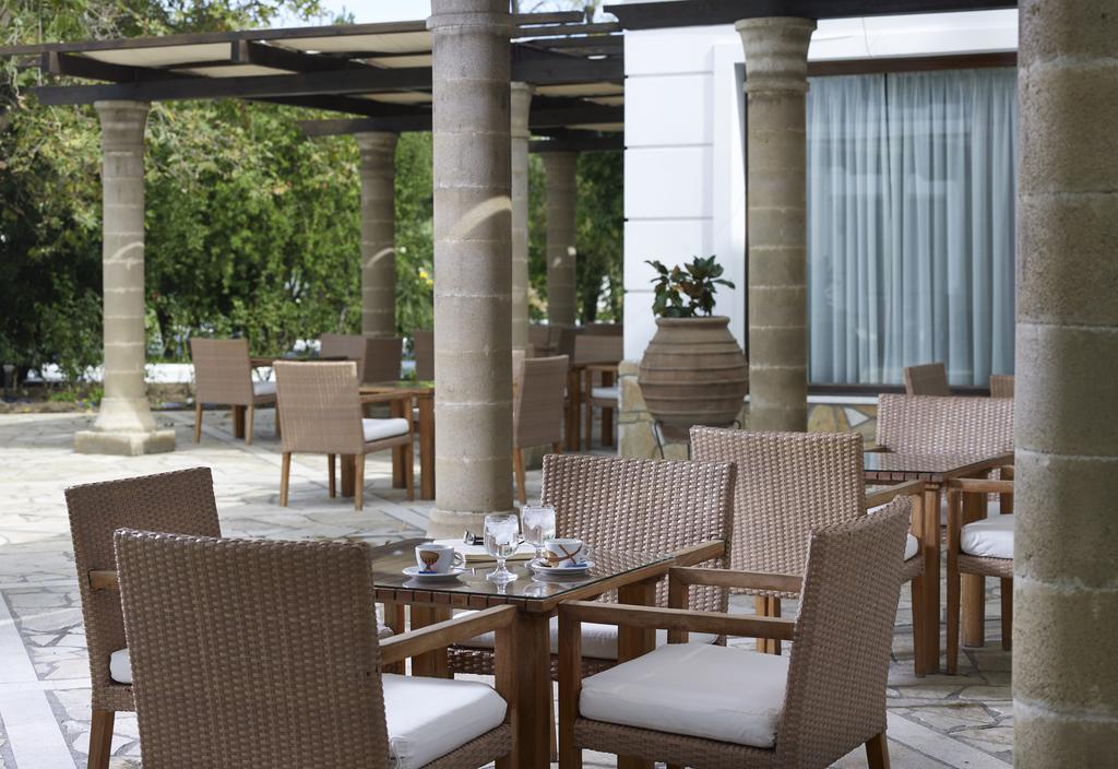 Mitsis Galini Hotel Kamena Vourla Ngoại thất bức ảnh The restaurant